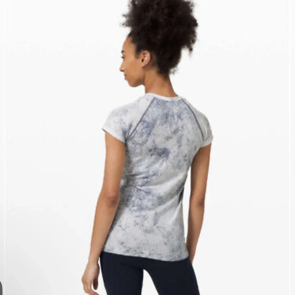 Lululemon Swiftly Tech Short Sleeve 2.0 MultiDye Multi Dye White Grey Black 8